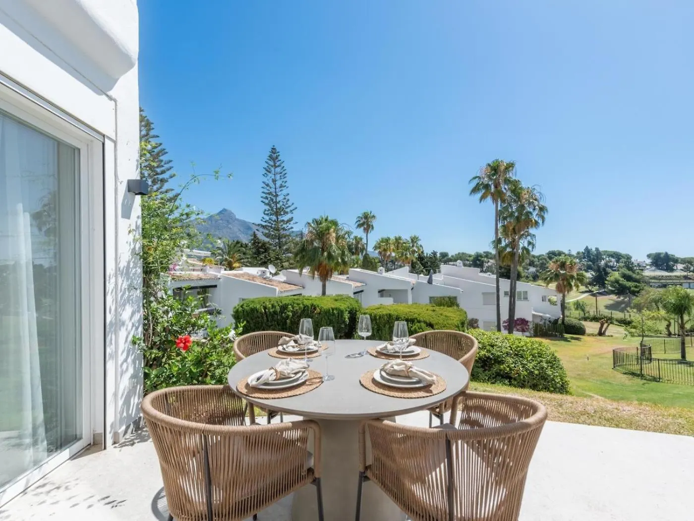 Apartamento Azahara1, Panoramic Views And Frontline Golf Marbella