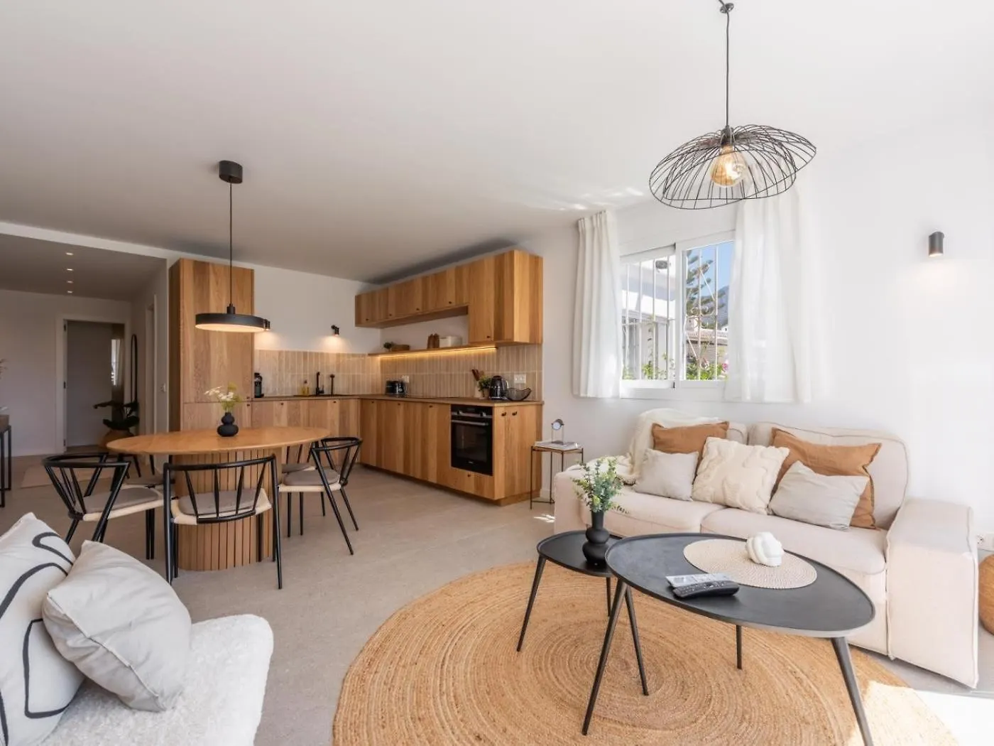 Apartamento Azahara1, Panoramic Views And Frontline Golf Marbella 0*,  España